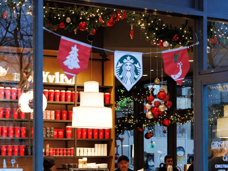 Starbucks Christmas Hours